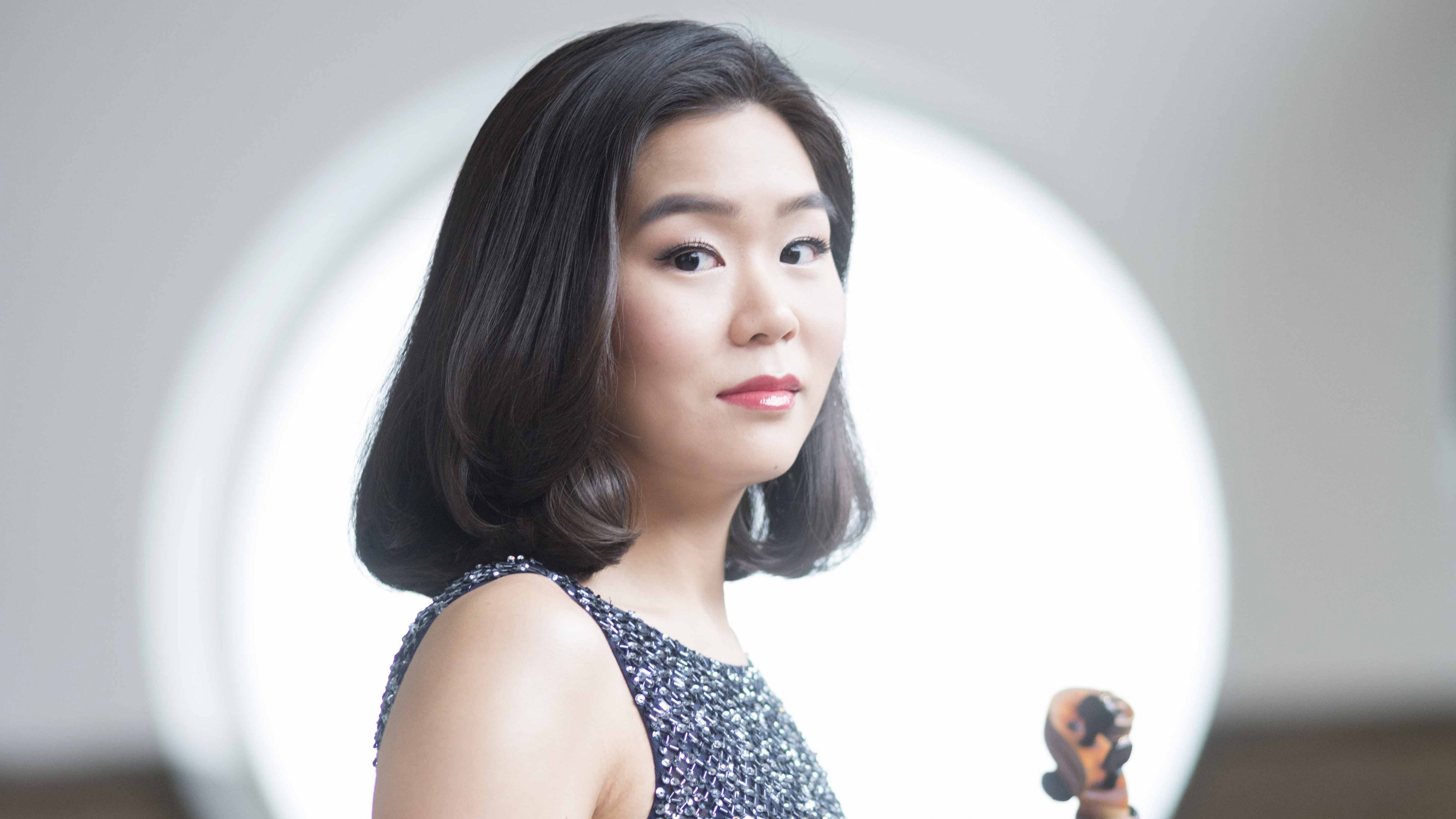 ESTHER YOO DEBUTS WITH CINCINNATI SYMPHONY ORCHESTRA | HarrisonParrott