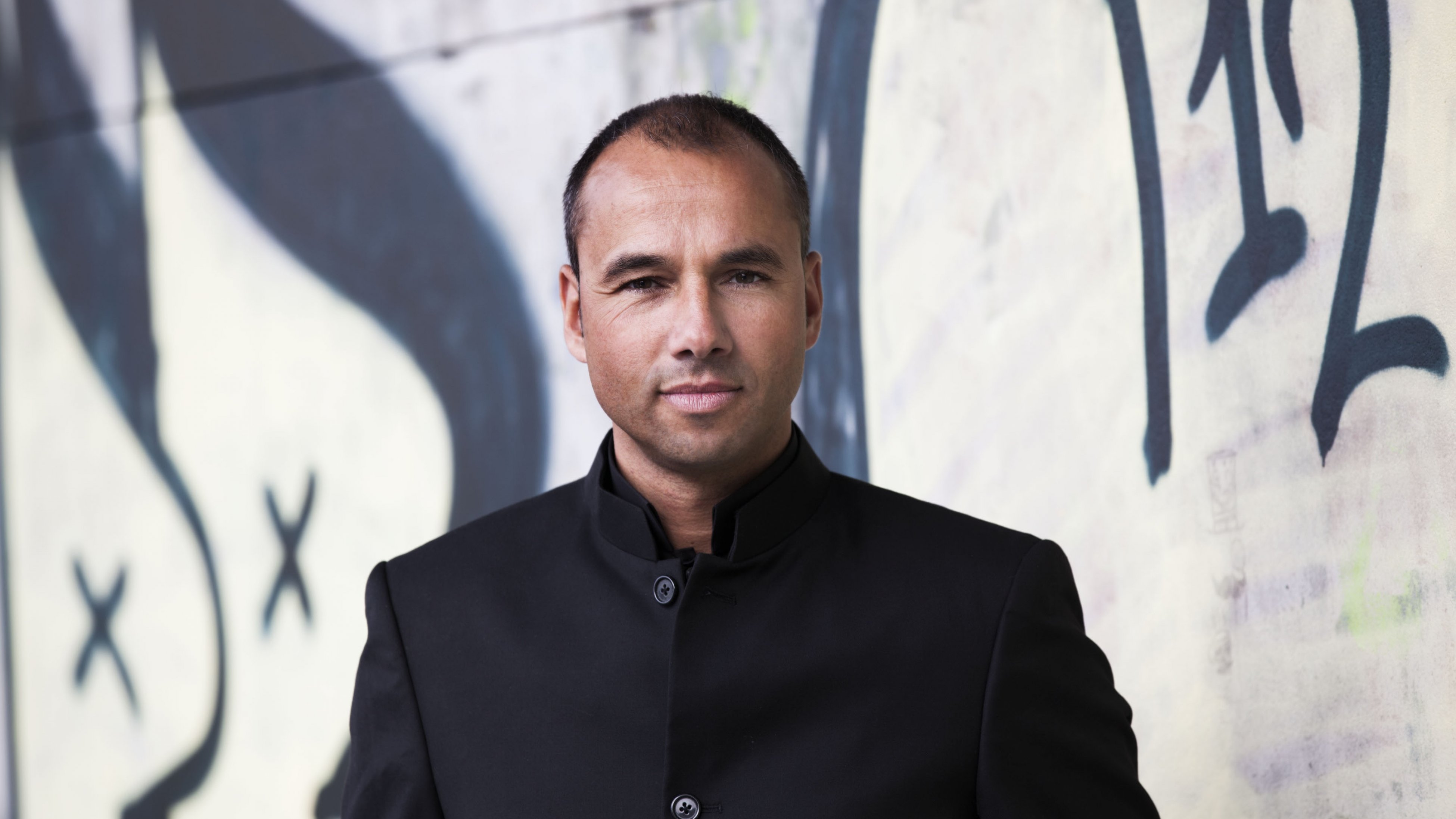 Lawrence Renes | HarrisonParrott