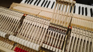Stock photos piano Geoffroy_Schied-135