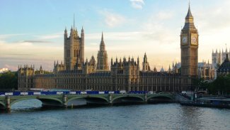 London houses of parliament
