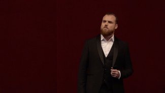 Concours international de Chant - 52e édition - Valentin Thill Thumbnail