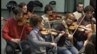 Lorenza Borrani rehearses Schumann’s Symphony No.1 with Spira mirabilis Thumbnail
