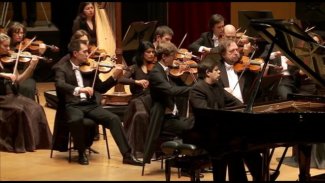 Javier Perianes - Ravel: Piano Concerto in G major with Andrés Orozco-Estrada & Sinfónica de Galicia (excerpt 2) Thumbnail