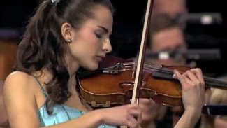 Alina Pogostkina - Sibelius: Violin Concerto (excerpt) - Prize-winning performance in Sibelius Competition 2005 Thumbnail