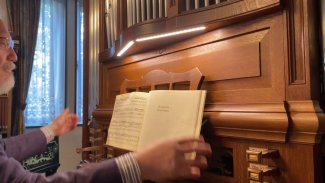 Masaaki Suzuki performs Bach's Organ Chorale 'Kommst Du nun, Jesu' BWV 650 Thumbnail