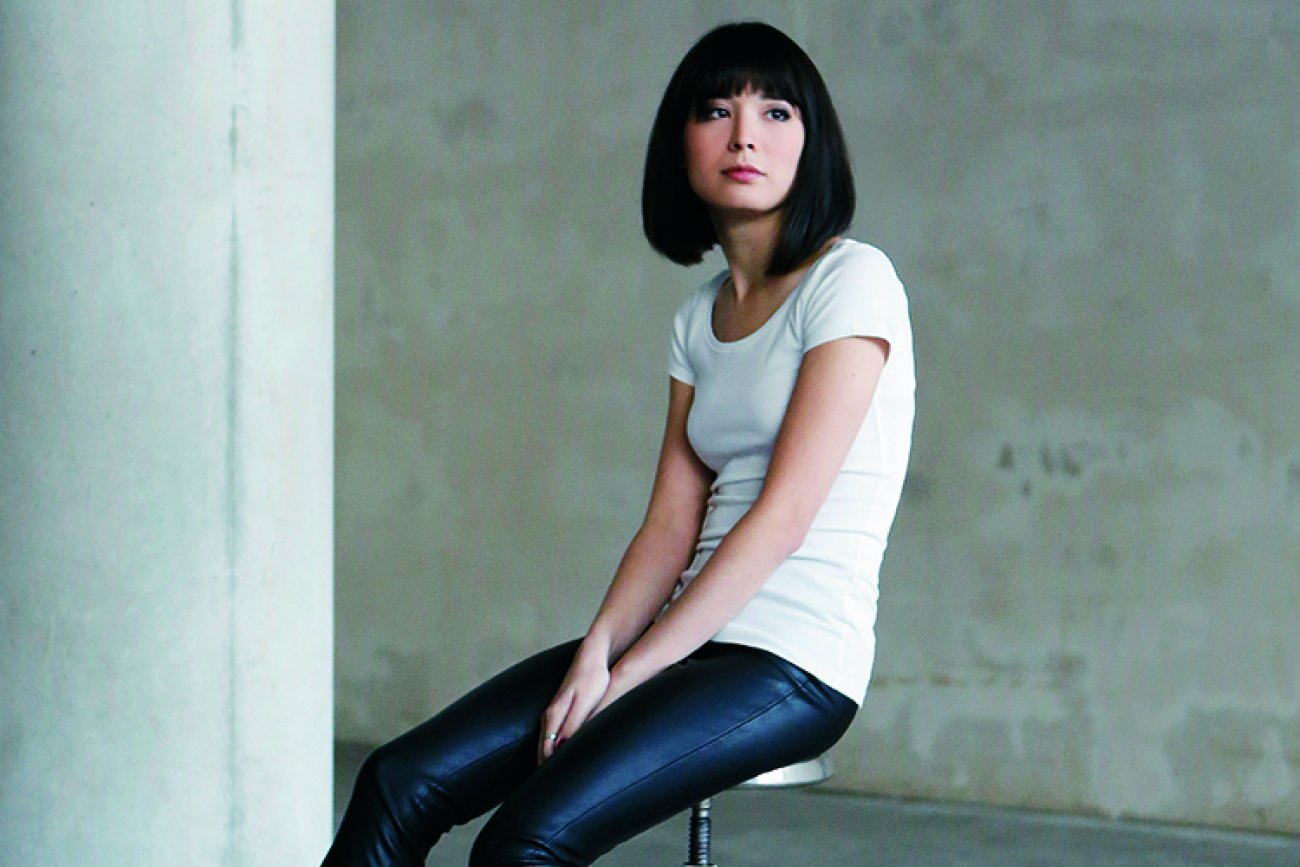 Alice Sara Ott Makes Her Debut with Indianapolis Symphony Orchestra