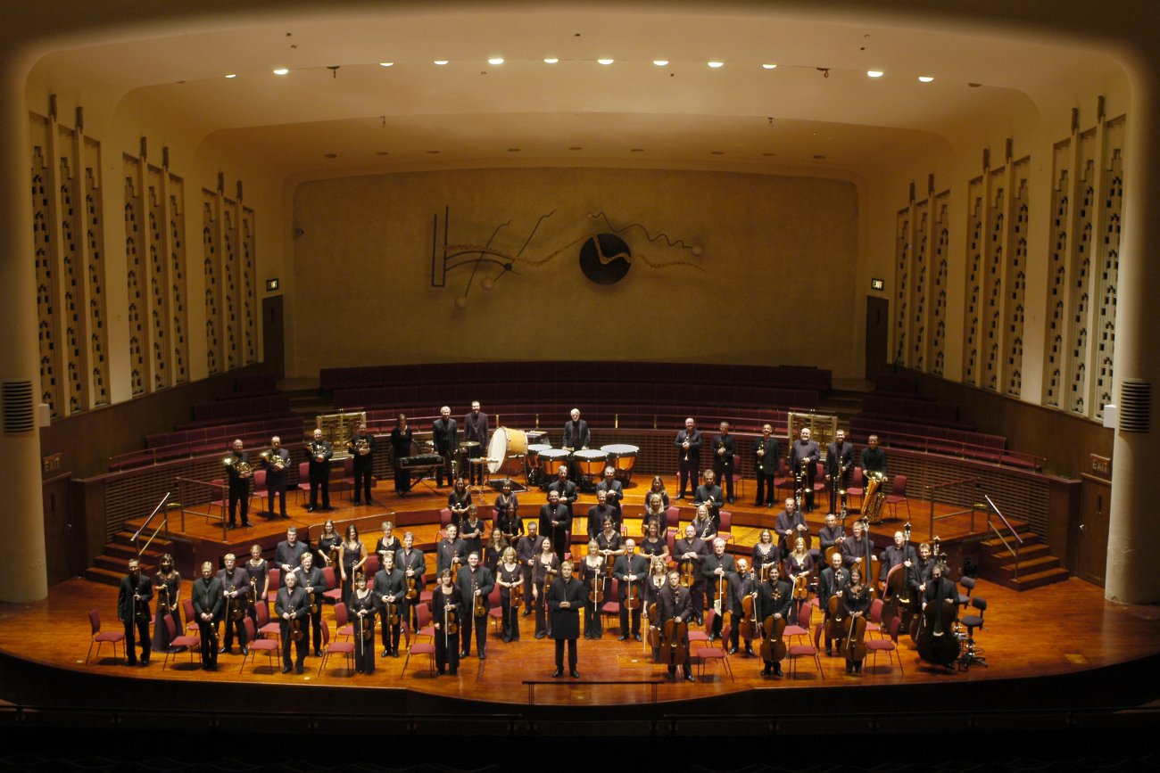 нью-йоркский филармонический оркестр. путеводитель по оркестру» бенджамина бриттена. симфонический оркестр московской консерватории. Op orchestra. Royal symphony orchestra.