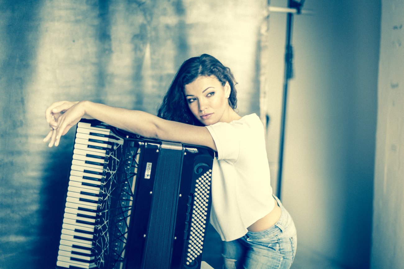 Ksenija Sidorova gives world premiere of Montero’s Vientos Del Sur with