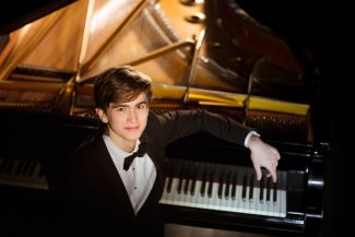 Daniel Kharitonov