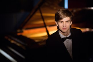 Daniel Kharitonov