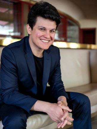 Aziz Shokhakimov