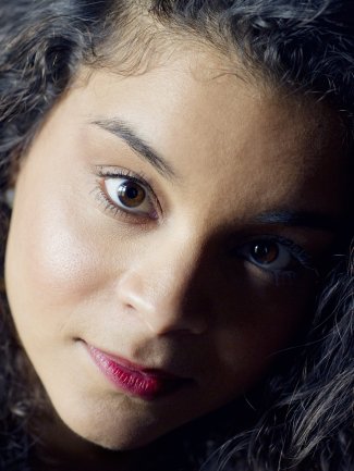 La Belle et la Bête: Julie Roset debuts as Zémire