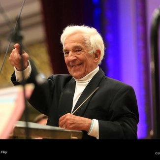 vladimir Ashkenazy