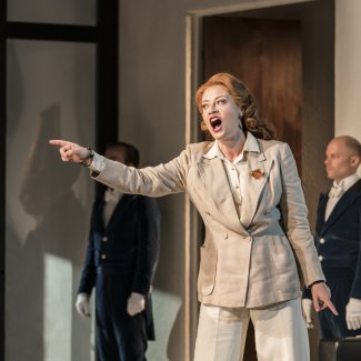 capriccio 1333)Garsington Opera 2018 Capriccio Hanna Hipp (Clairon) credit Johan Persson