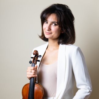 Ava Bahari ©Sylvain Barrès